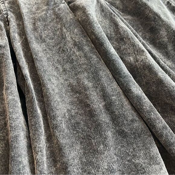 ✨ HYFVE Women’s Black Strapless Pleated Denim Mini Dress Medium - Picture 4 of 9